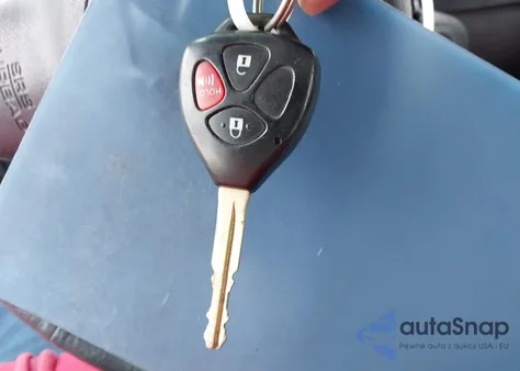 2006 Scion Tc z USA, uszkodzony, nr VIN JTKDE177560100818